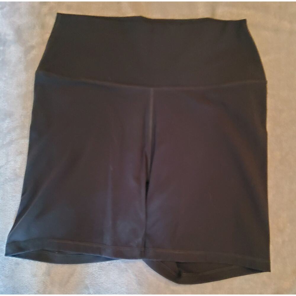 #752 Excellent Condition Crazy Yoga Black Sports Shorts Size S